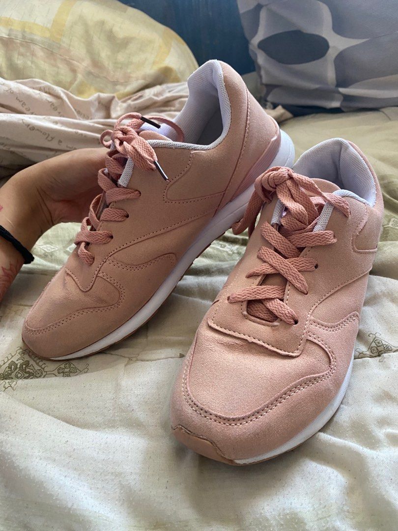 Penshoppe hotsell rubber shoes
