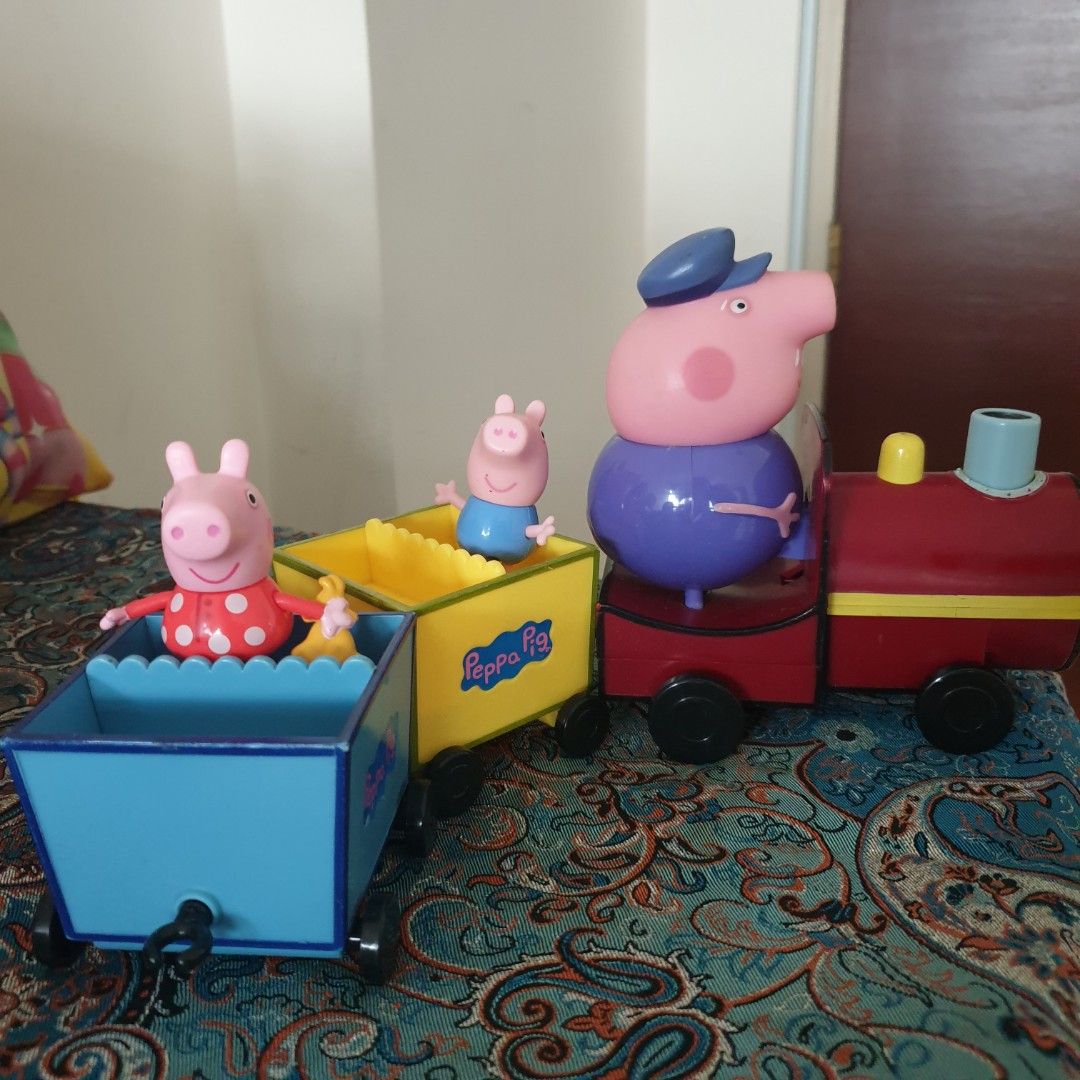 Peppa pig train, Hobbies & Toys, Toys & Games on Carousell