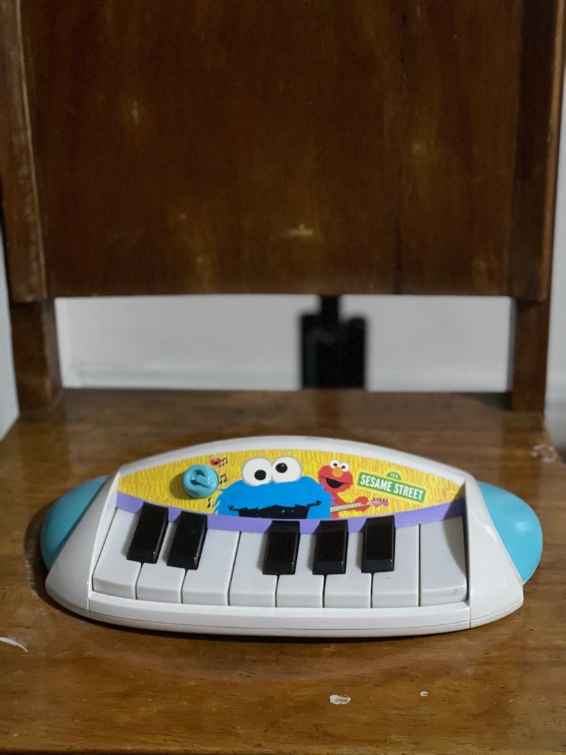 Sesame street piano shop toy