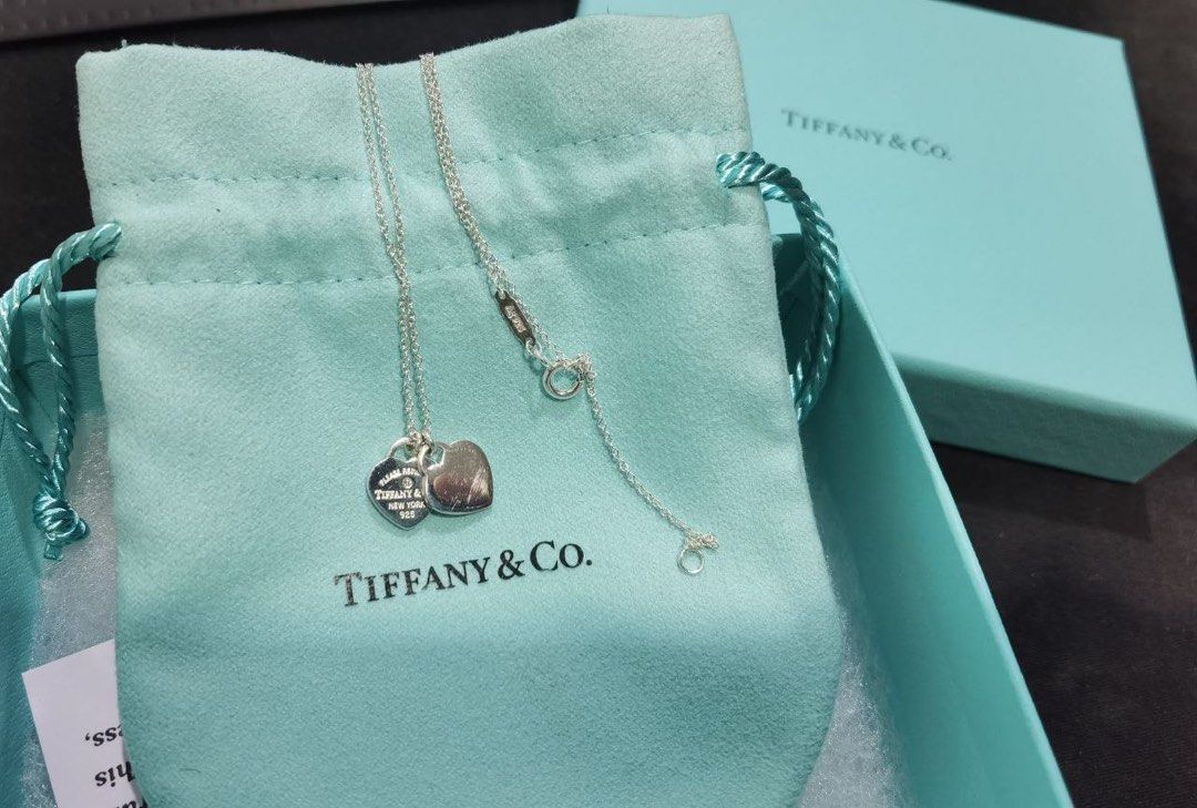 Tiffany and co deals mini heart tag necklace