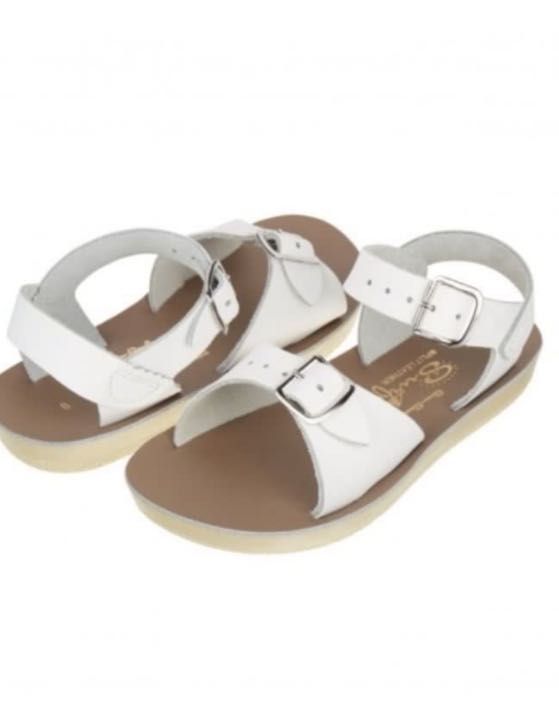Saltwater sandals size 6 store
