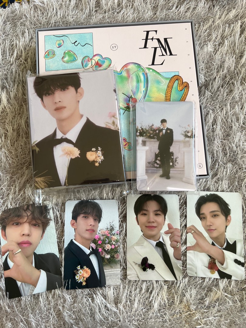 Seventeen FML Carver DK, Hobbies & Toys, Memorabilia & Collectibles, K ...