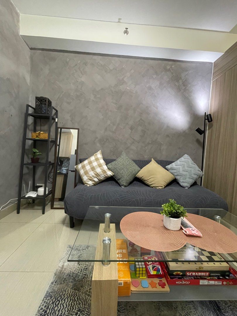 Shore 2, staycation near MoA Pasay (Category: Apartments & Condos) located in Rizal. Submitted by thejwl (Listing ID 1238126416, Image 2). Description: 𝗙𝗢𝗥 𝗥𝗘𝗡𝗧: Jewel Suites @ Shore 2 Unitowner here Fully furnished unit max of 4pax. 1BR w/ balcony. 🆁🅰🆃🅴🆂: Overnight only ₱2499 ₱̶3̶0̶0̶0̶ (weekday 1-2pax) As low as ₱1899/night (1-2pax, more than 7nights stay) Rate depends on the number of nights stay 𝗙𝗘𝗔𝗧𝗨𝗥𝗘𝗦/𝗜𝗡𝗖𝗟𝗨𝗦𝗜𝗢𝗡
