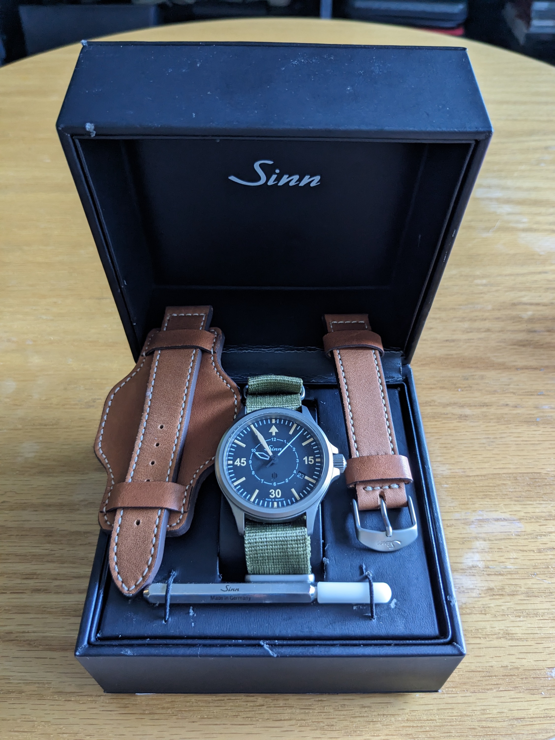 Sinn 856 B Uhr Limited Edition