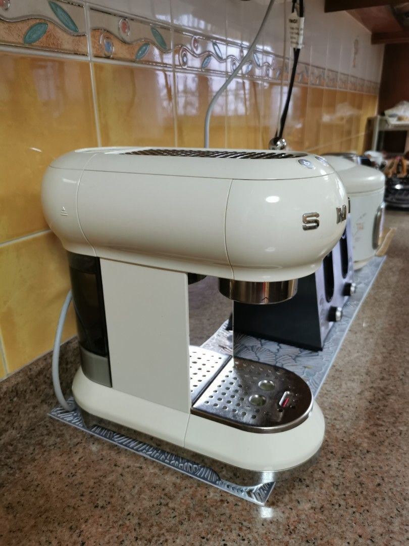 Smeg Espresso Machine, TV & Home Appliances, Kitchen Appliances, Coffee