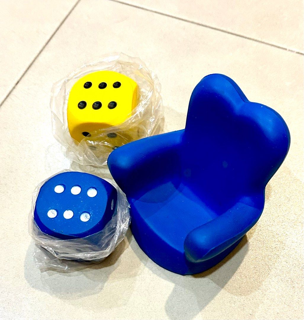 Dice discount shaped chair