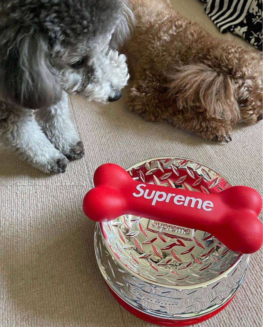 Supreme Diamond Plate Dog Bowl Red - SS23 - US