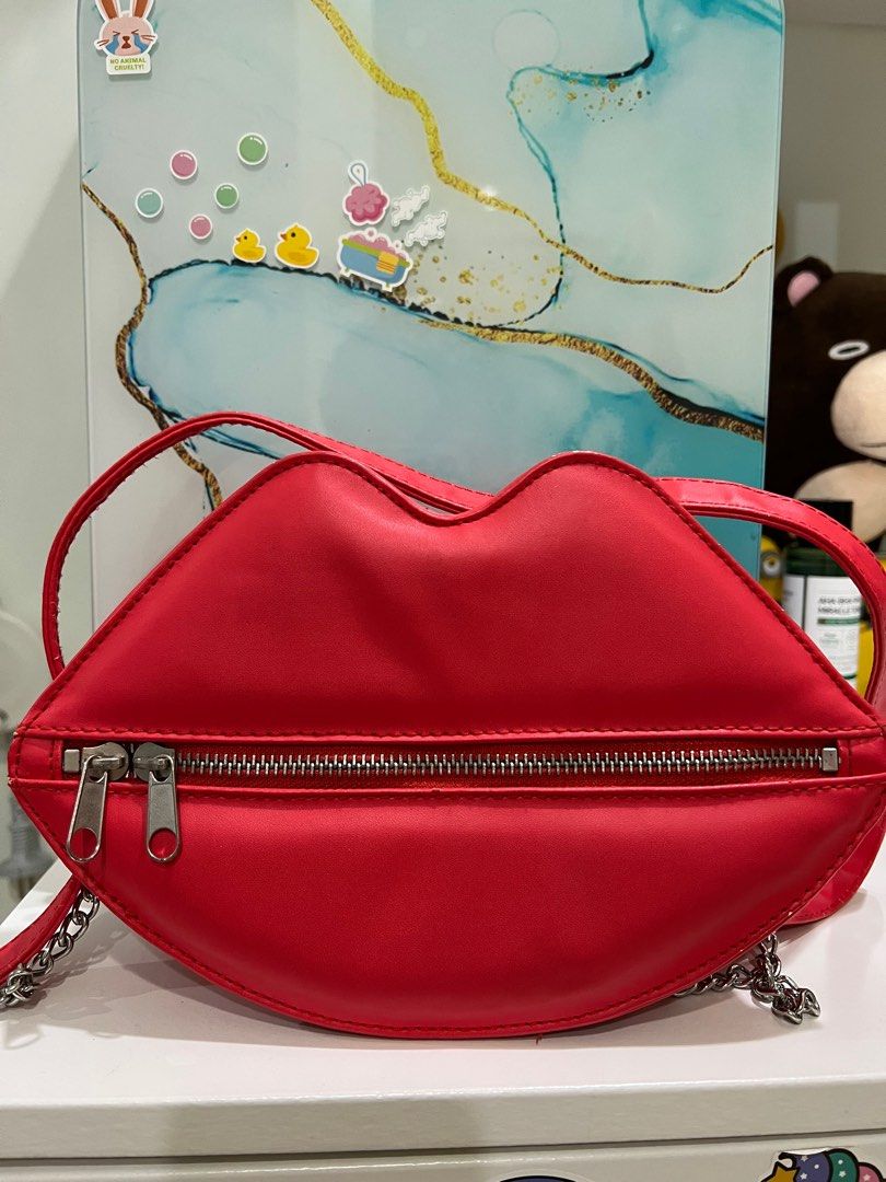 Lips bag clearance h&m
