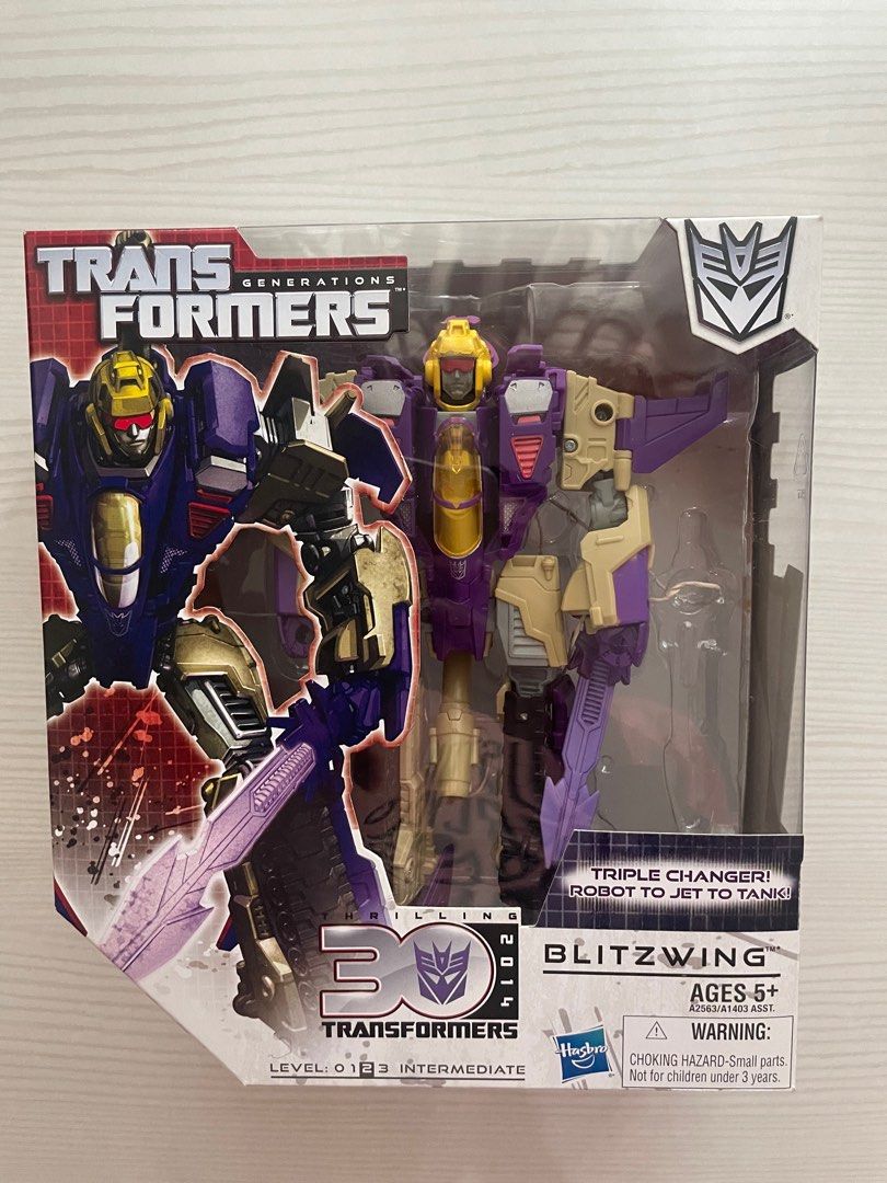 Transformers Generations Blitzwing triple changer IDW 30th, Hobbies