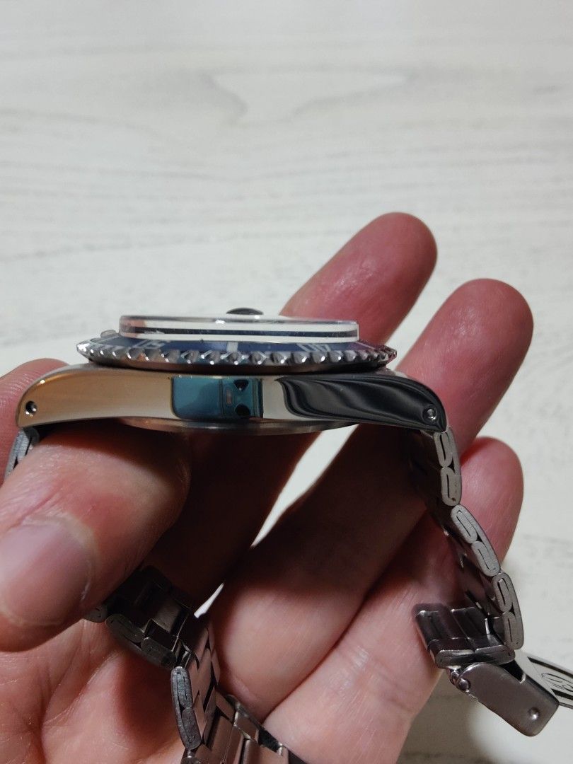 Drago design timepiece servicing store