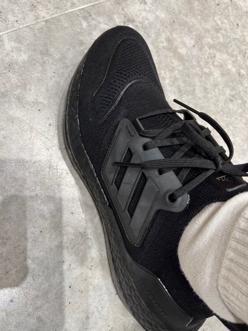 Ultraboost 22, 男裝, 鞋, 波鞋 - Carousell
