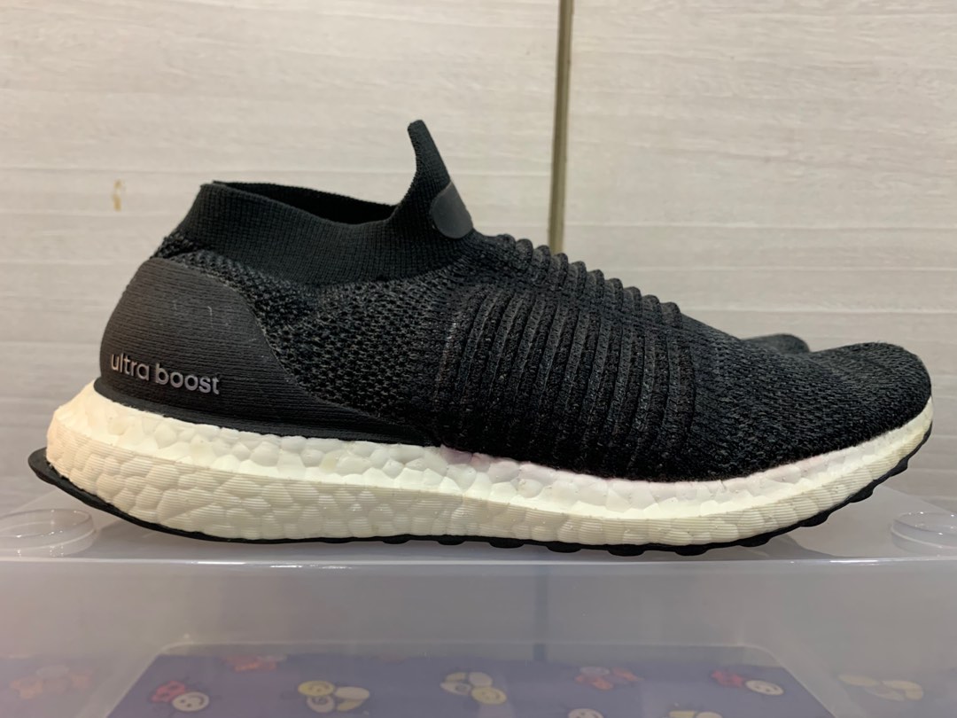 Ultra boost uncaged top triple black laceless