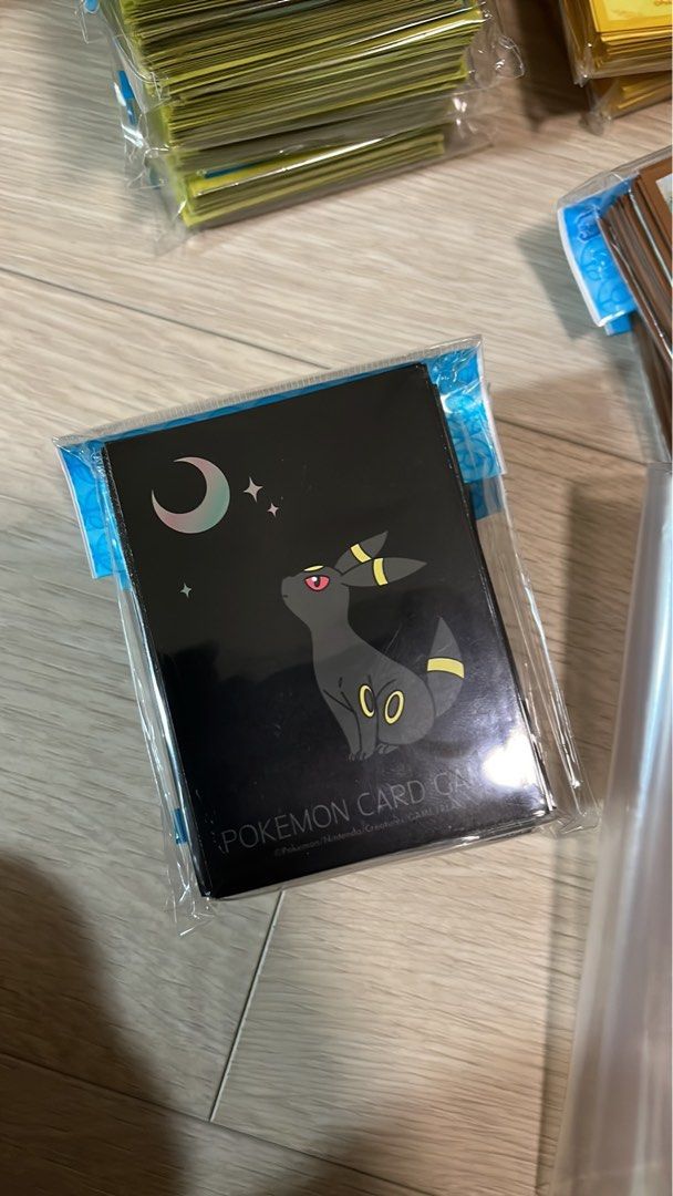 umbreon card sleeves Pokemon - Flareon Jolteon - Evolving Skied Elite Trainer Box - 65 Count Pack perfect for both play and display Pokmon TCG: Espeon & Umbreon