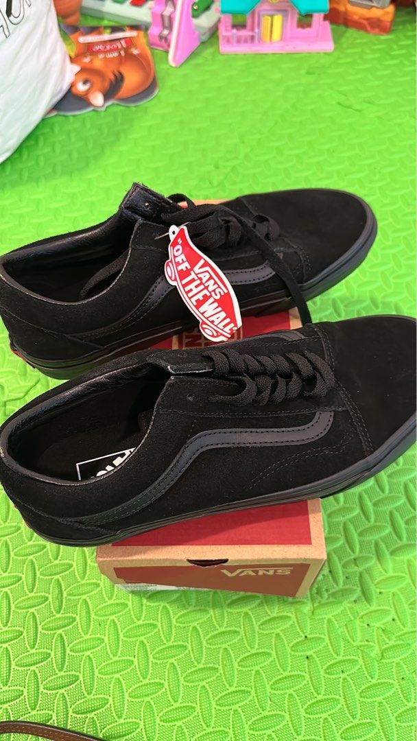 Brand New Vans Old Skool Suede Size 9 US Men Men s Fashion