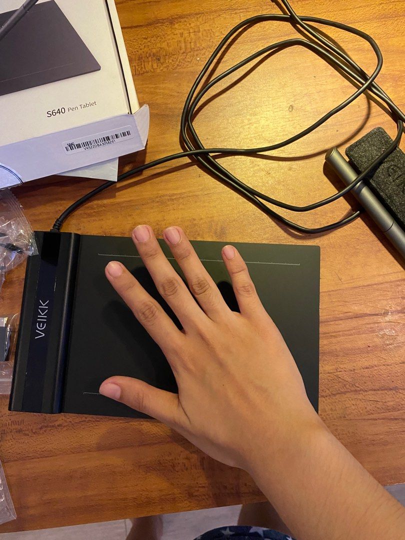 VEIKK S640 Drawing Tablet (Category: Others) located in Meycauayan. Submitted by cee_declutters (Listing ID 1238103003, Image 3). Description: COMPLETE PACKAGE (with original box and unused accessories) GOOD AS NEW Slightly negotiable.