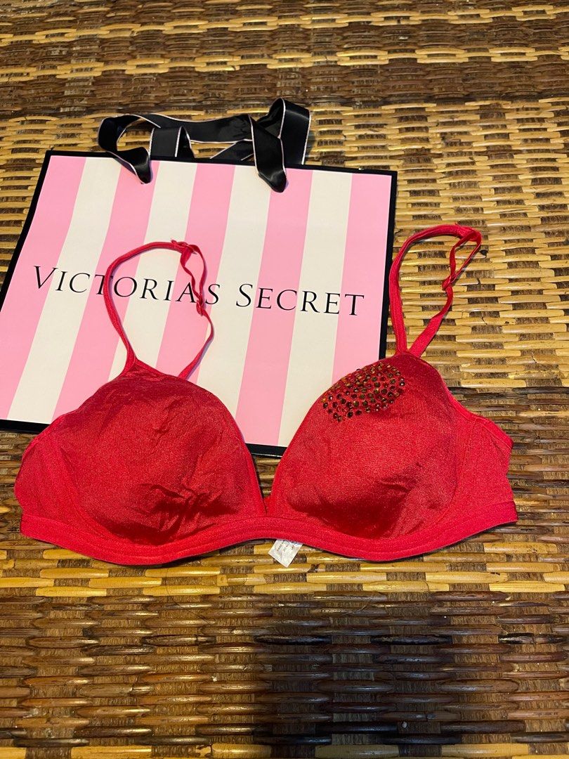 Victoria secret bra 34B / 36A, Women's Fashion, New Undergarments &  Loungewear on Carousell