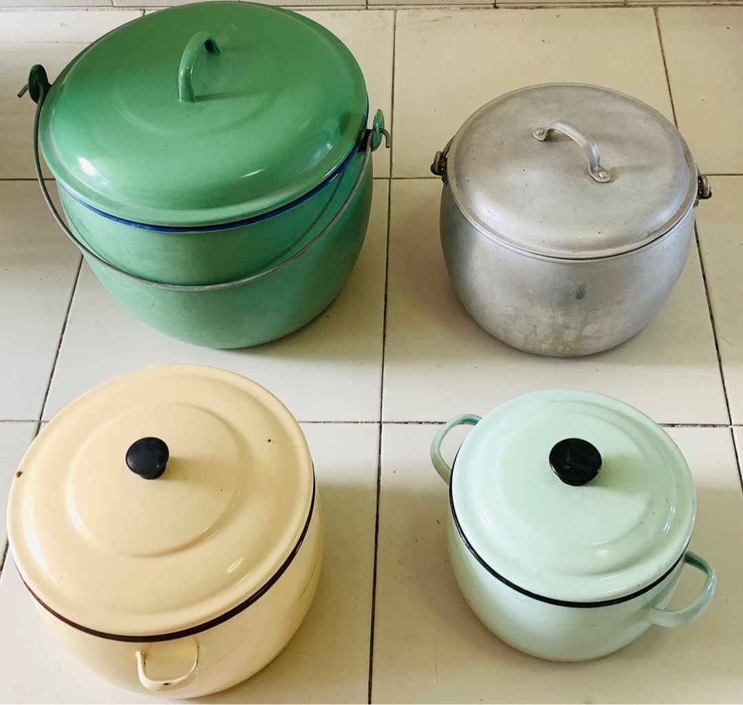 Vintage Enamel Cooking Pot (Set of 4), TV & Home Appliances, Kitchen