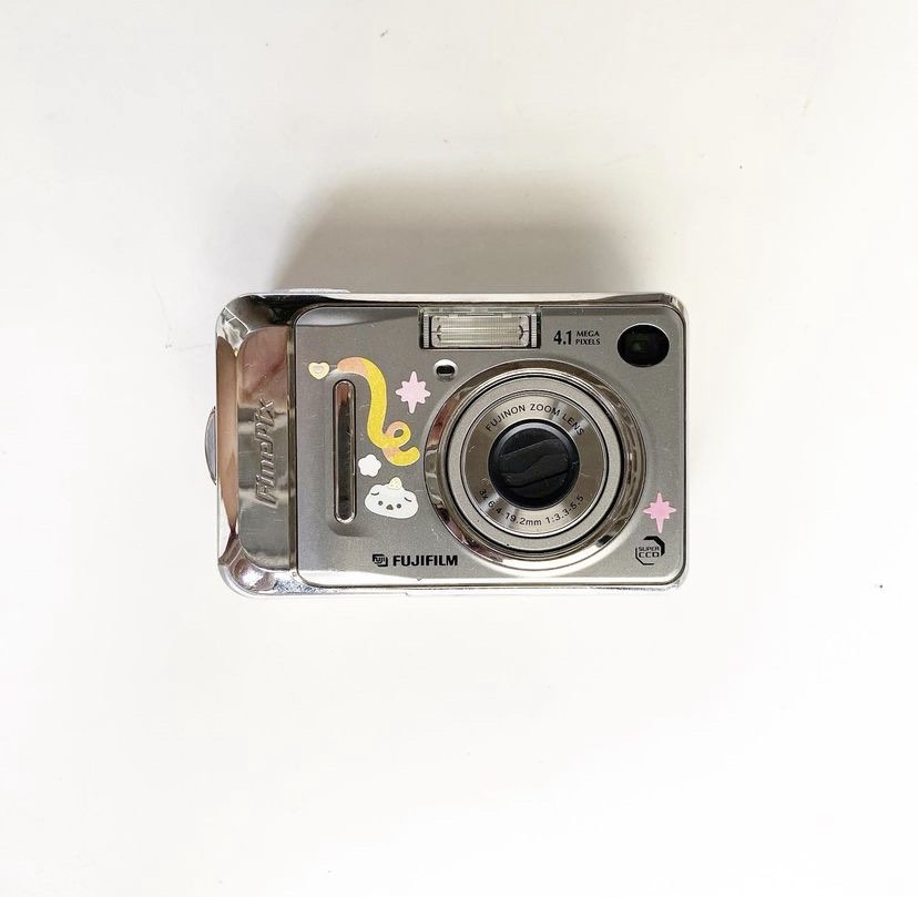 Vintage *RARE* Fujifilm Finepix A400 Digital Camera Digicam Y2K on