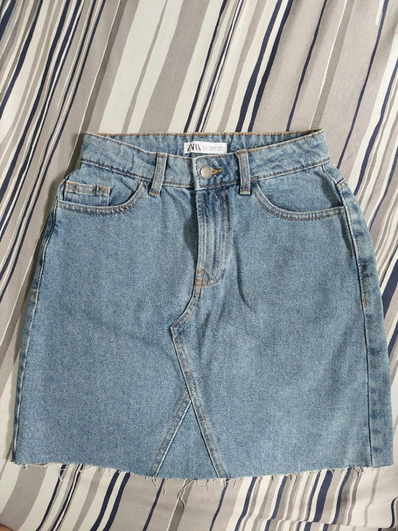 Zara Denim Mini Skirt, Women's Fashion, Bottoms, Skirts on Carousell