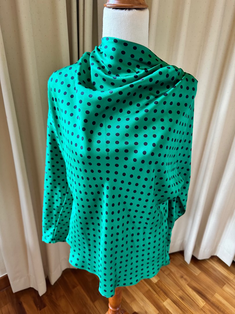 Green polka shop dot top zara