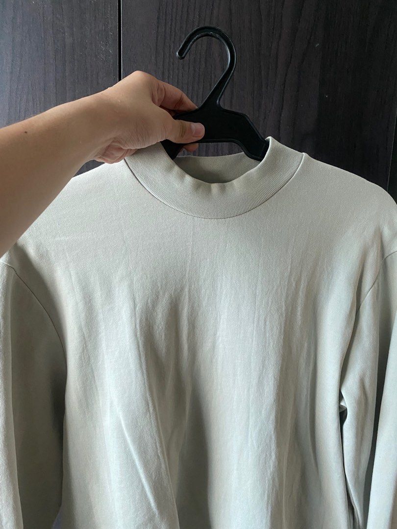 Zara High Neck Longsleeves (Category: Tshirts & Polo Shirts ) located in Manila. Submitted by keepitminimal (Listing ID 1238135314, Image 3). Description: Used twice.