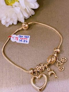 18k yg japan gold bracelet with heart pendant