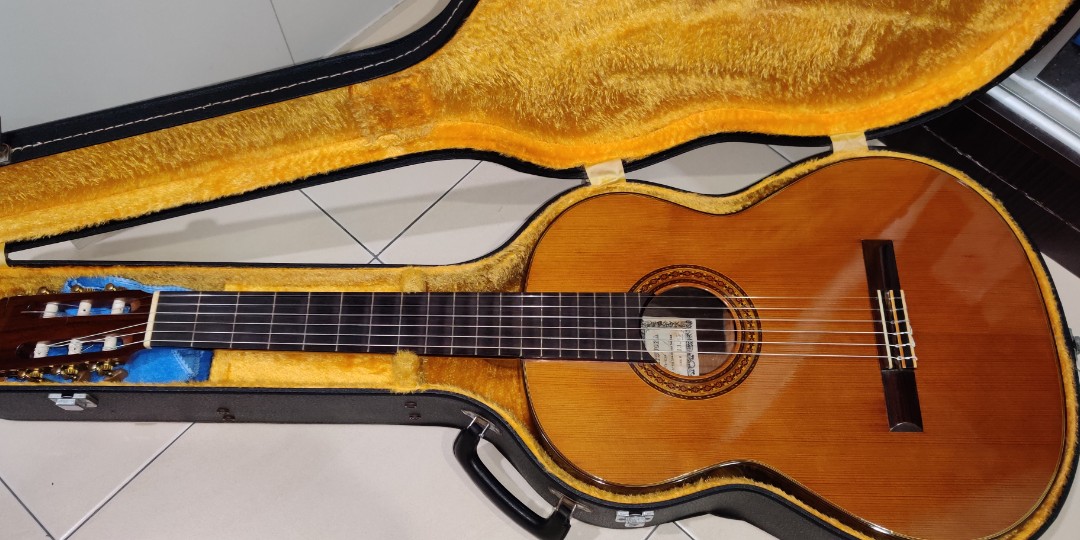 RYOJI MATSUOKA M-300 Classical Guitar - 器材