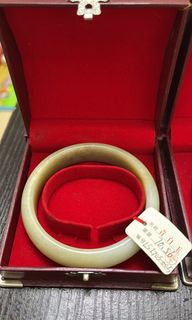 和田玉手鐲 每一隻都是獨一無二64232871154689110