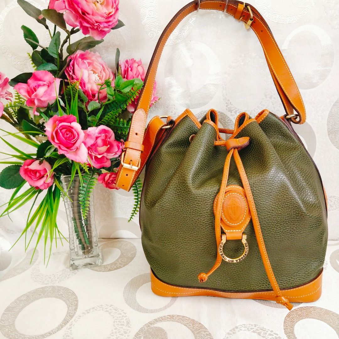 Vintage chateau purse top