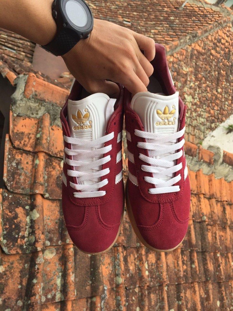 Adidas Gazzele, Fesyen Pria, Sepatu , Sneakers di Carousell