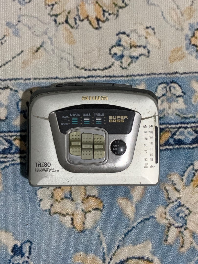 aiwa cassette player, Audio, Portable Music Players on Carousell