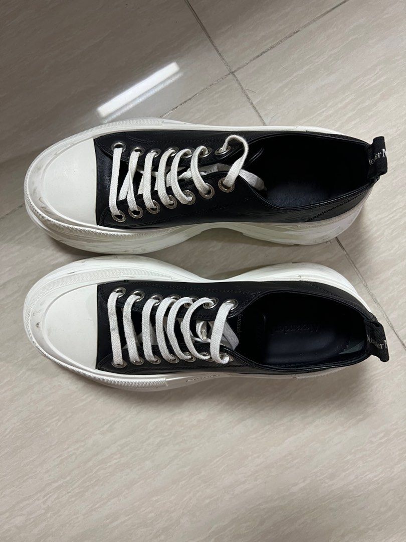 Alexander mcqueen low top outlet sneakers