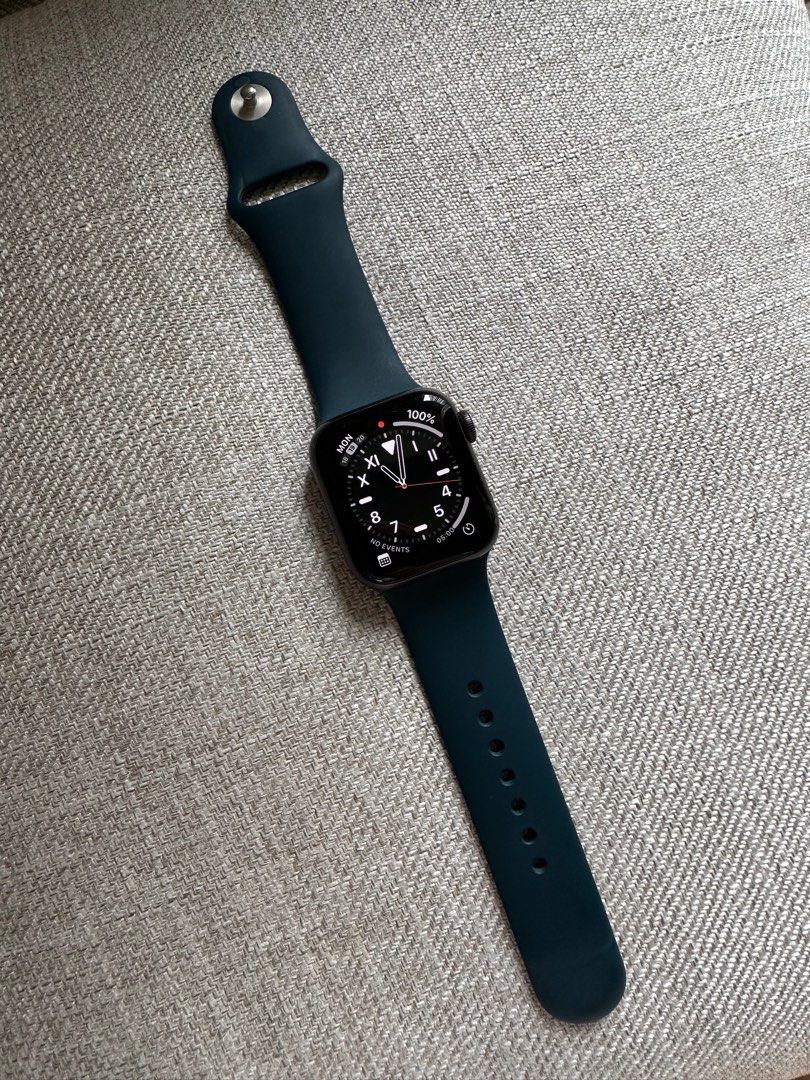 Space grey apple watch series 2025 6