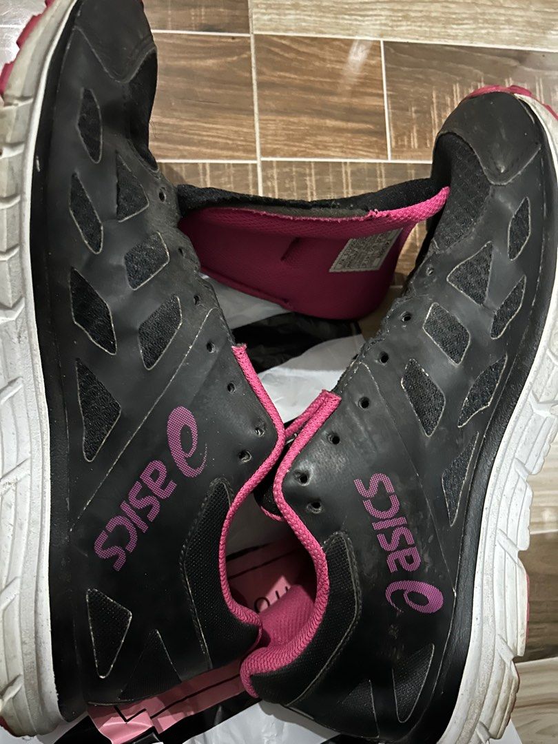 asic basketball shoes