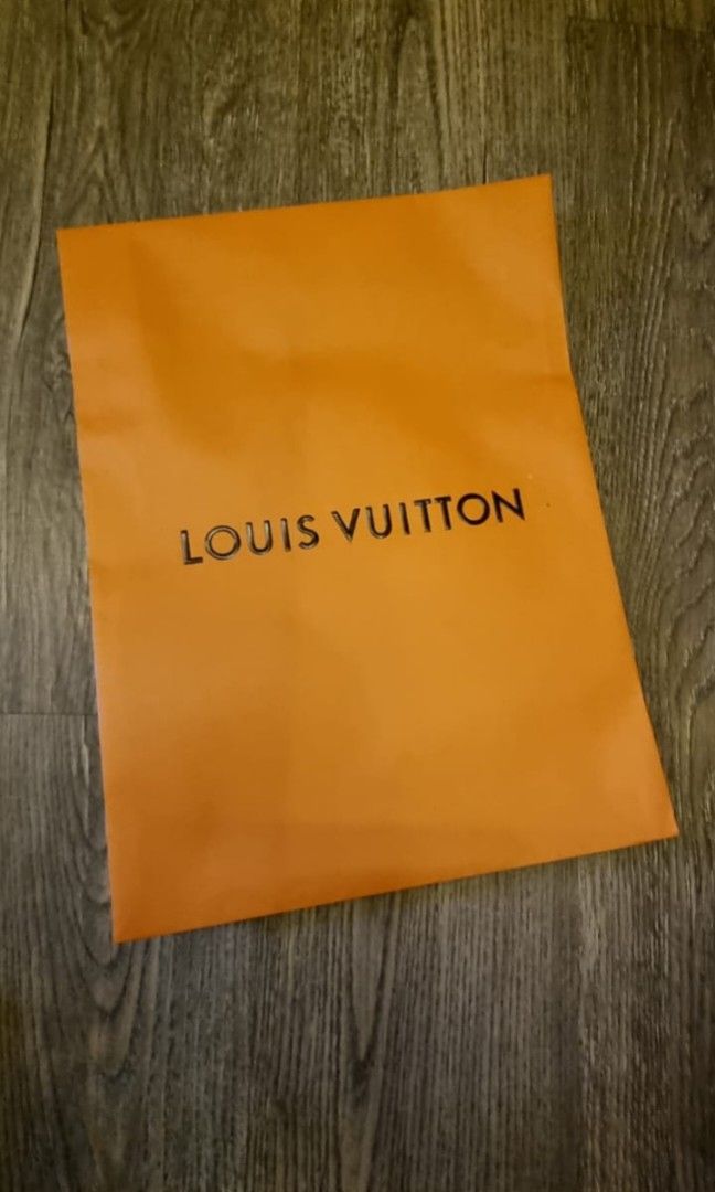 🆕🛍️SALE🛍️ AUTHENTIC LV 2054 TEE, Luxury, Apparel on Carousell