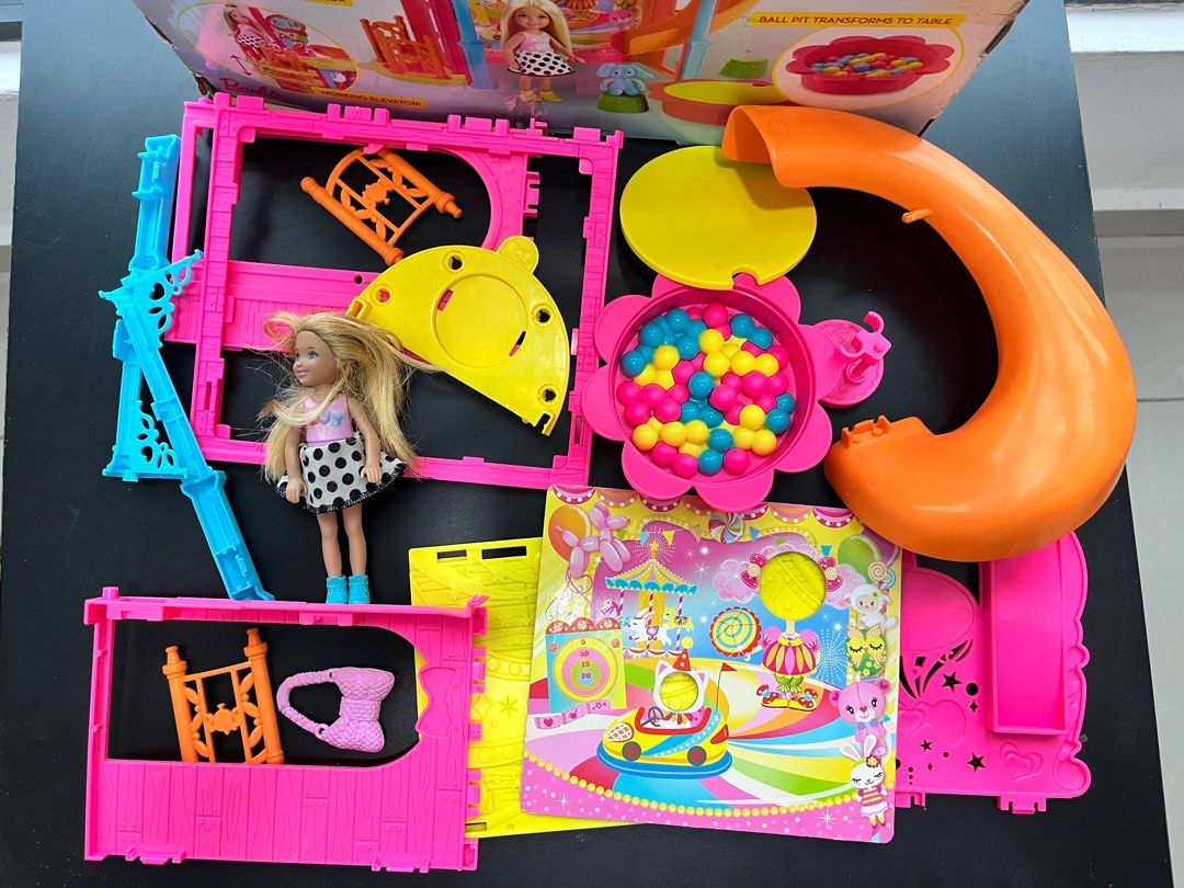 Barbie chelsea shop fun house