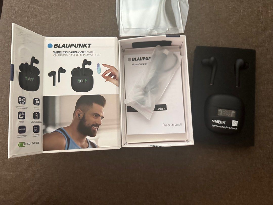 Blaupunkt wireless earphones, Audio, Earphones on Carousell