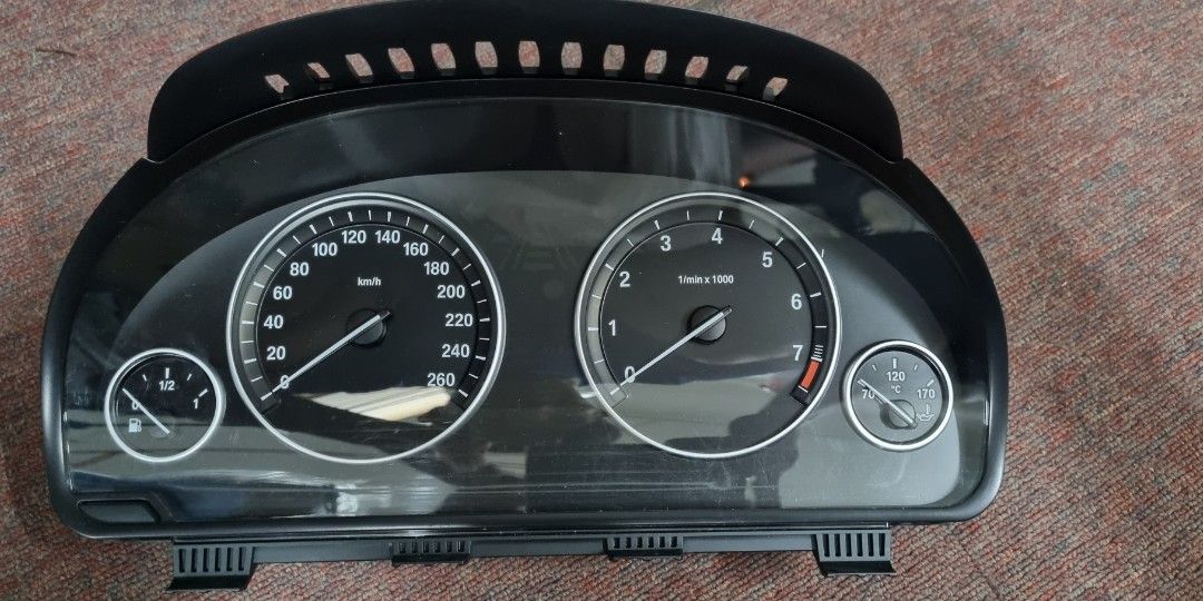 BMW F10 Instrument Cluster Meter, Car Accessories, Accessories on Carousell
