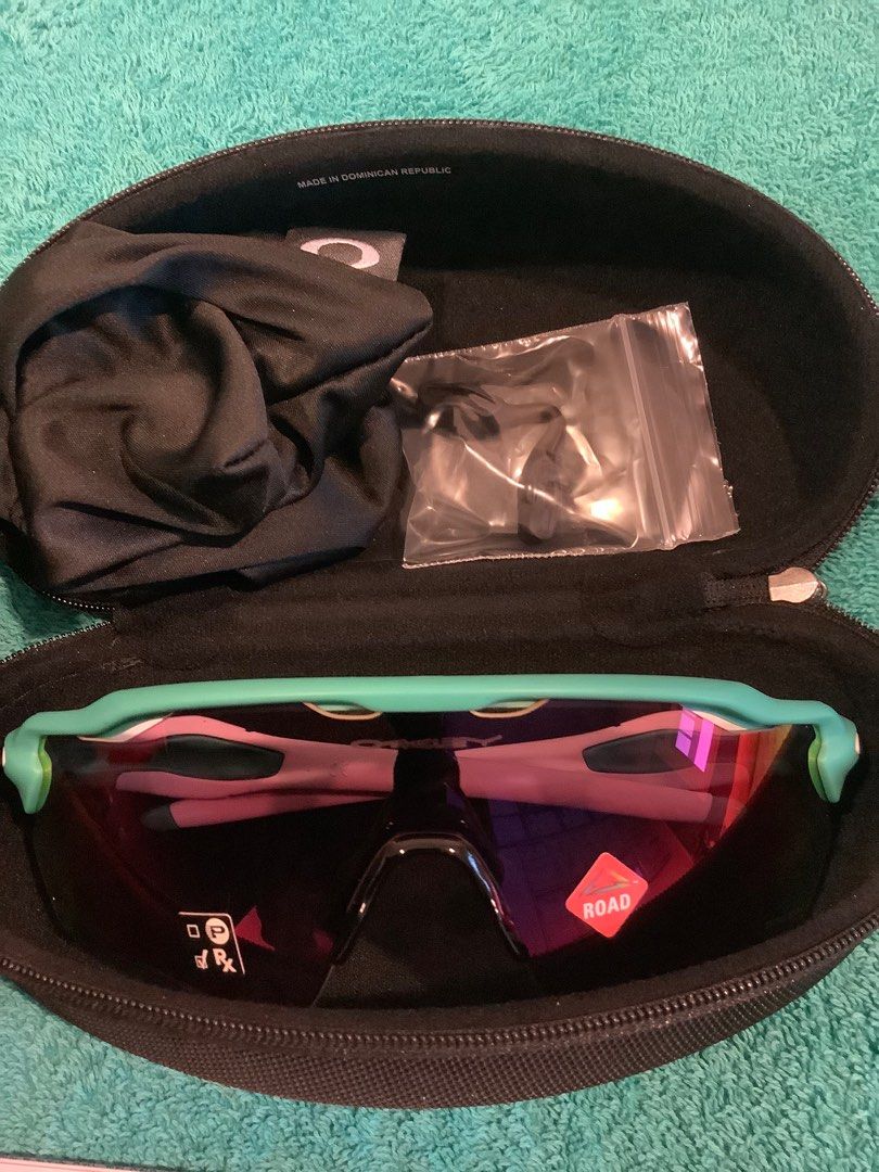 Price drop Brand new Oakley Radar Ev Path Prizm Lens with Case
