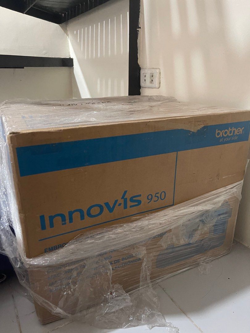 Brother Innovis 950 Sewing machine, TV & Home Appliances, Other Home