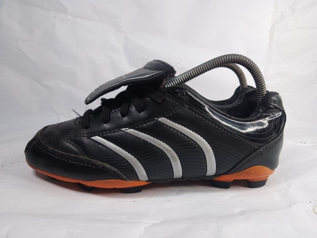 Champion baseball sales cleats