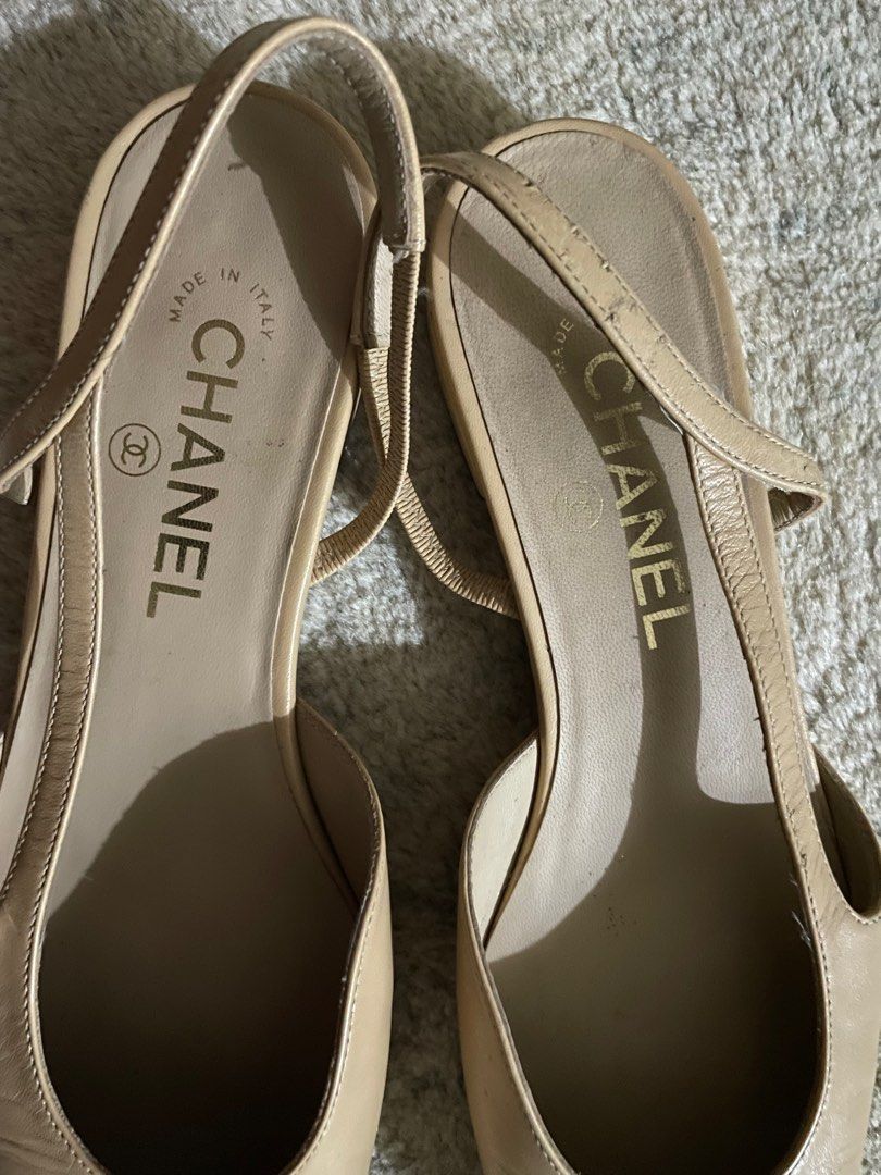 Chanel Classic Slingback Flats (Category: Flats & Sandals) located in Santa Rosa. Submitted by gcruz0512 (Listing ID 1238293208, Image 2). Description: Used less than 5 times Just kept in storage for year/s (needs minor detailing due to this) Size 39IT With box and dustbag .
