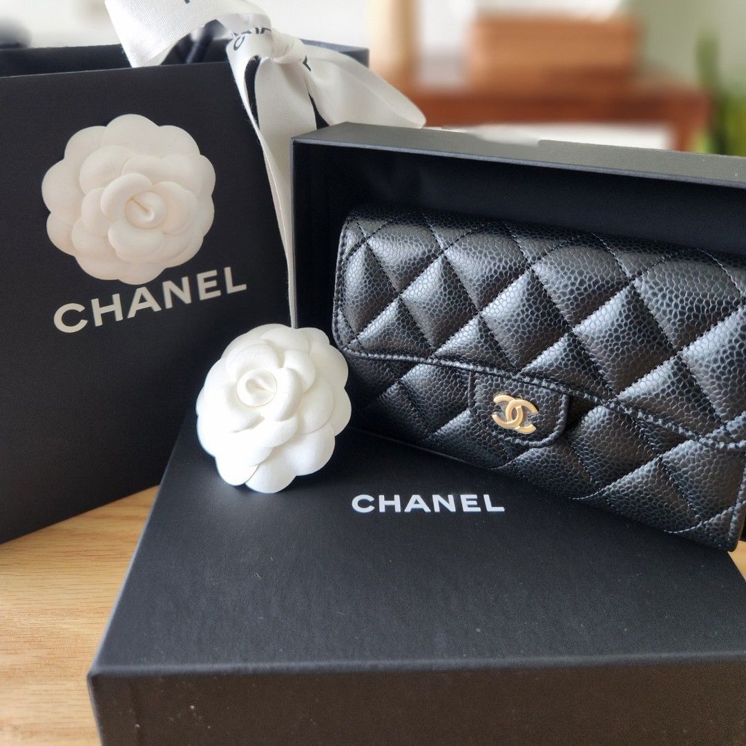 Chanel Medium Wallet, Luxury, Bags & Wallets on Carousell