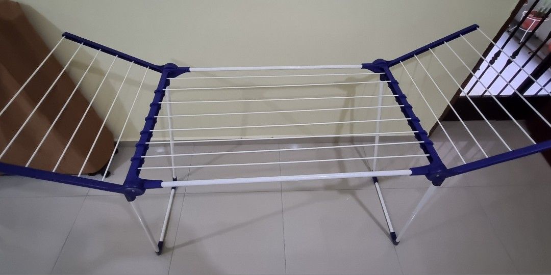 Clothes Drying Rack 2nd Hand, Furniture & Home Living, Home Improvement
