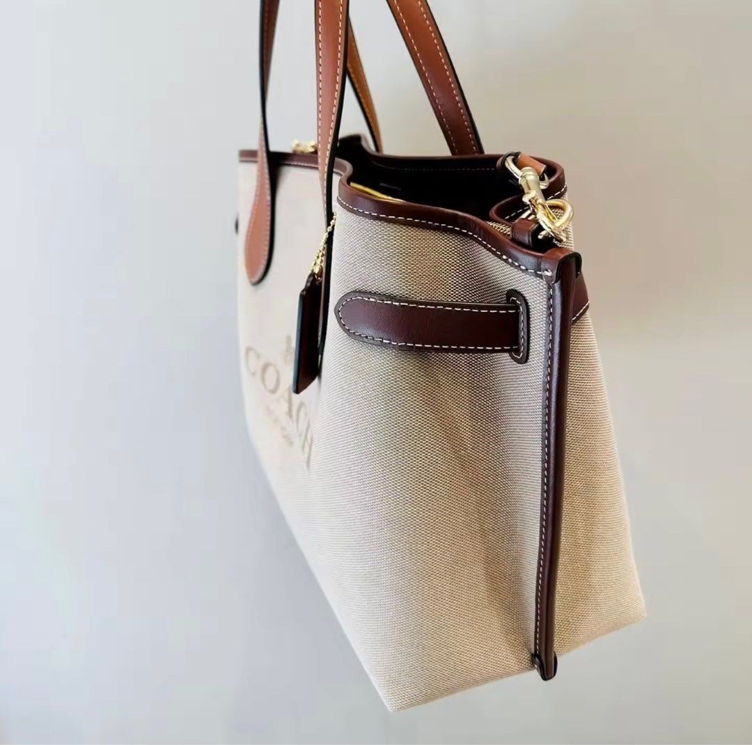 COACH hanna carryall 👜 (Category: Luxury Bags & Wallets) located in Las Pinas. Submitted by yhn_boutique (Listing ID 1238399320, Image 2). Description: 📌Actual pic posted 📌cod via lalamove/ grab 📌J&T pay today ship today 📌 complete inclusions .