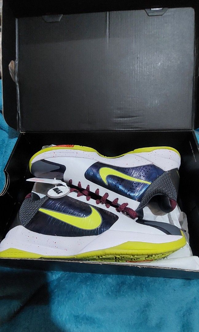 how to get the kobe v protro