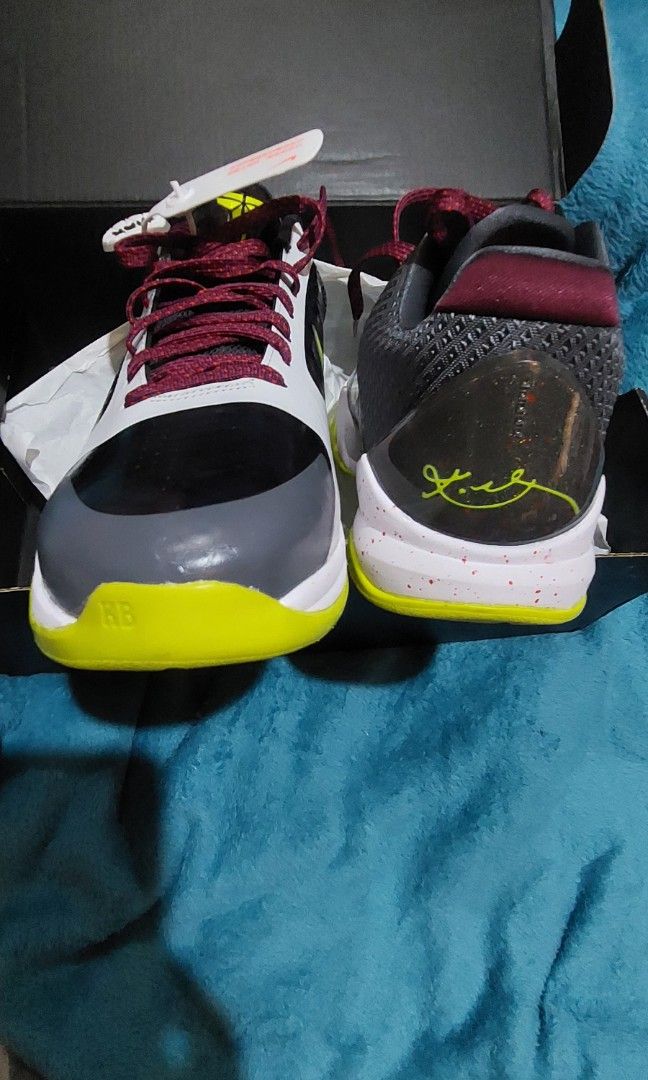 how to get the kobe v protro