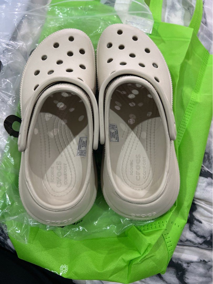 Crocs w6 in cm deals