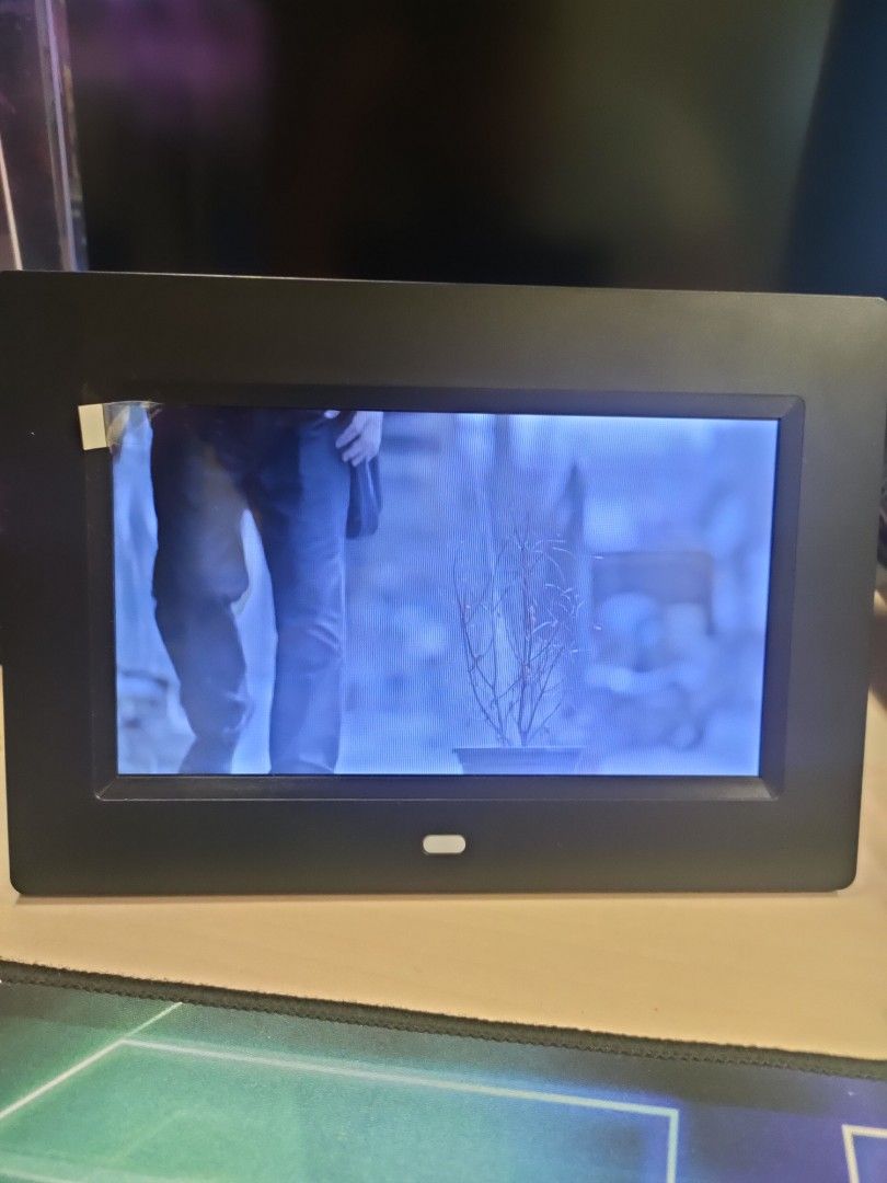 digital-calendar-with-photo-frame-and-video-player-function-tv-home