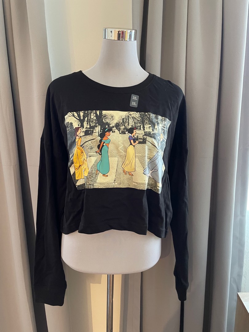 Disney Princess Crop Sweater (XL), Women's Fashion, Tops, Longsleeves